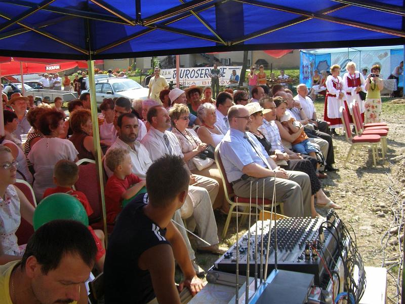 spot folk 07_06.jpg